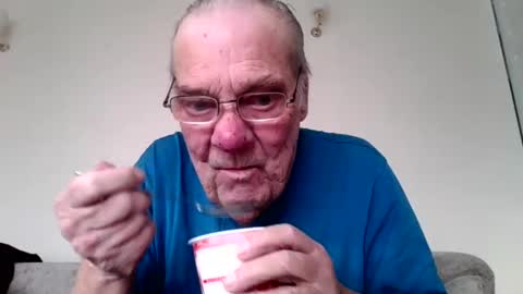 the masturbator online show from 9, 2, 2025