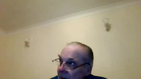 the masturbator online show from 18, 2, 2025