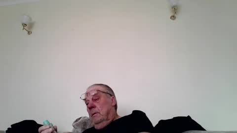 the masturbator online show from 4, 3, 2025