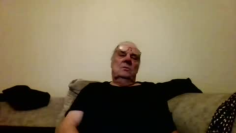 the masturbator online show from 4, 3, 2025