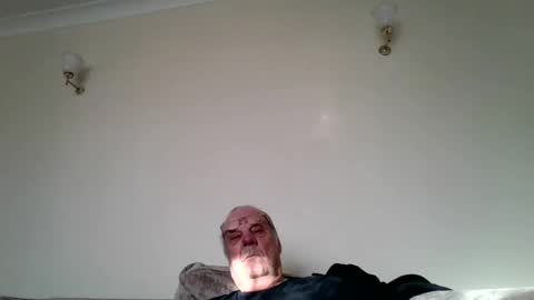 the masturbator online show from 8, 3, 2025