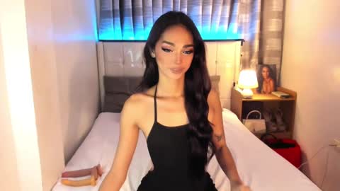 Snapshot of faelore_ chatting on 12, 1, 2025 faelore online show from 12, 1, 2025