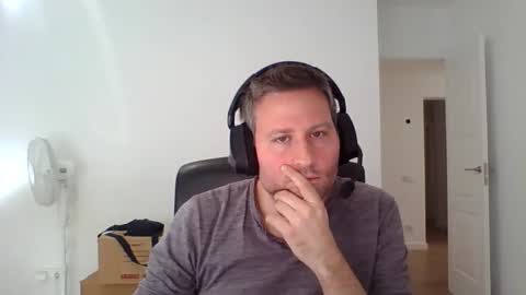 Snapshot of faer_087 chatting on 5, 11, 2025 faer_087 online show from 5, 11, 2025