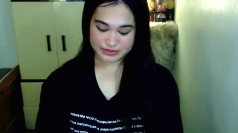 Snapshot of fairy_cuddle chatting on 23, 4, 2026 call me shanaia online show from 23, 4, 2026