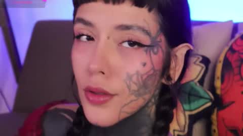 Snapshot of fairyflexxx chatting on 12, 11, 2025 Fairy online show from 12, 11, 2025