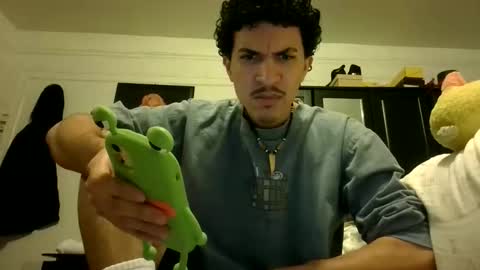 Snapshot of fallenalienz chatting on 18, 1, 2026 thefallenalien online show from 18, 1, 2026