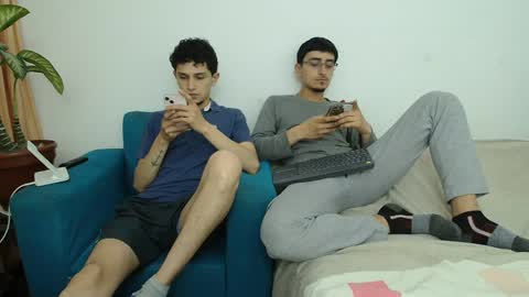 Snapshot of fallgays chatting on 30, 4, 2026 FallGays online show from 30, 4, 2026