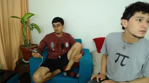 Snapshot of fallgays chatting on 3, 5, 2026 FallGays online show from 3, 5, 2026