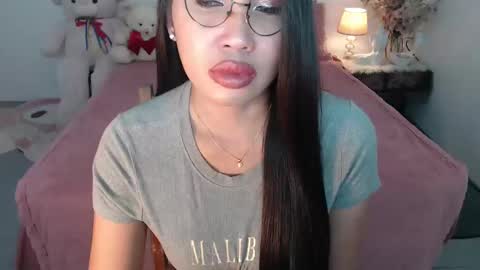 Layla online show from 27, 12, 2024