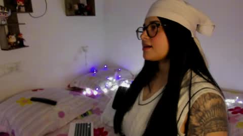 Snapshot of farahh_ chatting on 23, 5, 2026 Farah online show from 23, 5, 2026