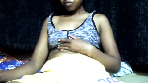Snapshot of farantsaaly1 chatting on 12, 1, 2025 farantsaaly1 online show from 12, 1, 2025
