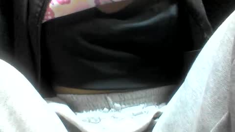 Snapshot of farantsaaly1 chatting on 10, 9, 2025 farantsaaly1 online show from 10, 9, 2025