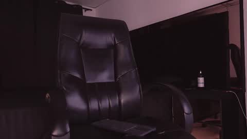 farid_jake_ online show from 4, 11, 2025