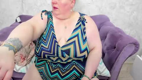 fashiona online show from 7, 1, 2025