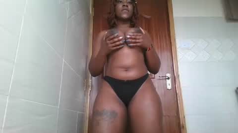 Snapshot of fatassfreak254 chatting on 21, 12, 2024 Winnie online show from 21, 12, 2024