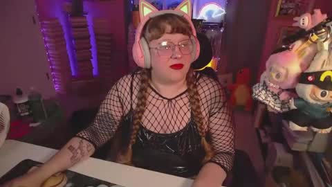 Snapshot of fatveronica chatting on 18, 6, 2026 FatVeronica online show from 18, 6, 2026
