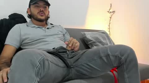 Snapshot of favid95 chatting on 9, 1, 2025 favid95 online show from 9, 1, 2025