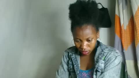 fayence09 online show from 14, 10, 2025