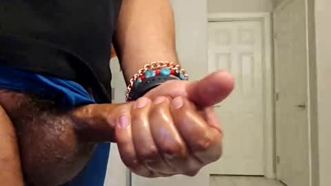 Snapshot of feelsbomber chatting on 5, 11, 2025 feelsbomber online show from 5, 11, 2025