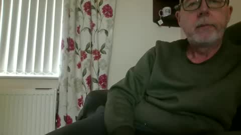 Snapshot of feet_fan69 chatting on 20, 5, 2026 John Buck online show from 20, 5, 2026