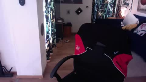 Snapshot of feetkissboy chatting on 17, 1, 2026 feetkissboy online show from 17, 1, 2026