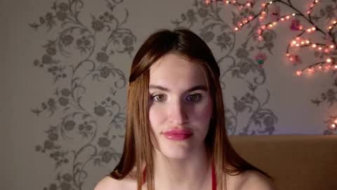 Snapshot of felicia_lav chatting on 30, 4, 2026 Frida online show from 30, 4, 2026