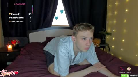 Snapshot of felixcurt69 chatting on 22, 4, 2026 felixcurt online show from 22, 4, 2026