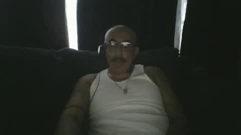 felixrlarios25 online show from 13, 5, 2026