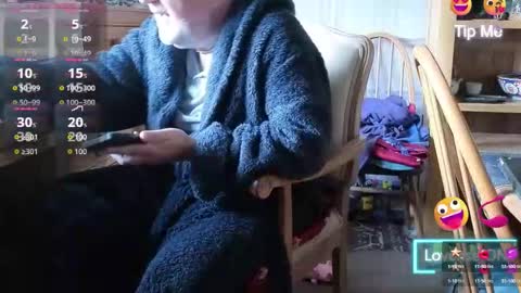 Snapshot of fellainsp8 chatting on 22, 9, 2025 Adam online show from 22, 9, 2025