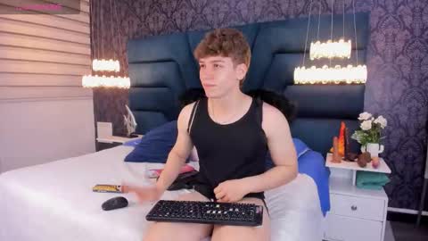 Femboy Max online show from 7, 2, 2026
