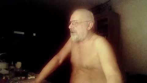 Snapshot of femdom_sub chatting on 31, 12, 2024 femdom_sub online show from 31, 12, 2024