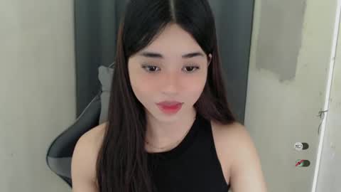 Snapshot of femylove chatting on 28, 1, 2025 YOUR BEAUTIFUL ASIANFHEMY online show from 28, 1, 2025