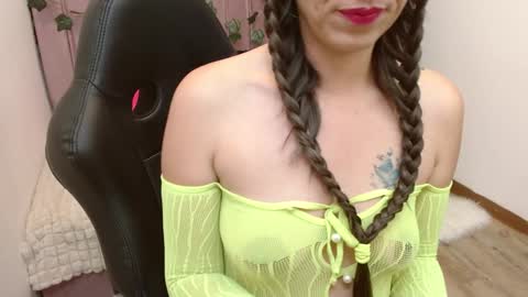 Snapshot of fenix_11_ chatting on 5, 2, 2025 Alejandra online show from 5, 2, 2025