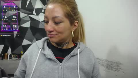 Snapshot of fenix_purple chatting on 5, 11, 2025 FENIX online show from 5, 11, 2025