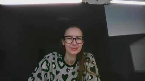 Snapshot of feraliss chatting on 18, 5, 2026 feraliss online show from 18, 5, 2026