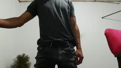 fernandez_latinblack online show from 3, 1, 2025