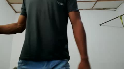 fernandez_latinblack online show from 4, 1, 2025