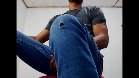 fernandez_latinblack online show from 5, 1, 2025