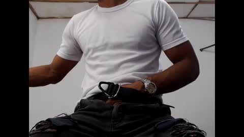 fernandez_latinblack online show from 27, 1, 2025