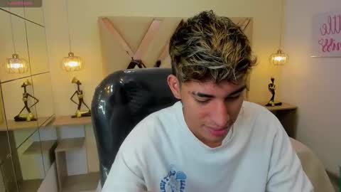 FER PHOENIX online show from 27, 11, 2025