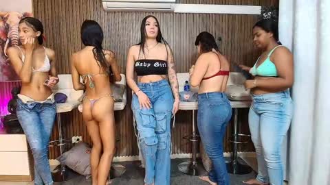 Snapshot of fetishcouples chatting on 7, 3, 2026 alice and samm online show from 7, 3, 2026