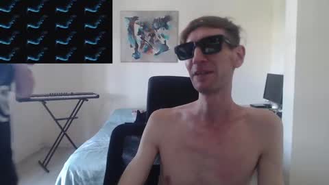 Snapshot of feuerfree chatting on 28, 2, 2025 FeuerHeat online show from 28, 2, 2025