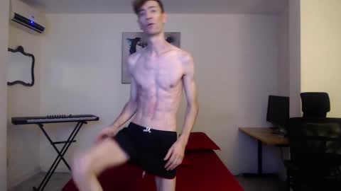 Snapshot of feuerfree chatting on 6, 3, 2025 FeuerHeat online show from 6, 3, 2025