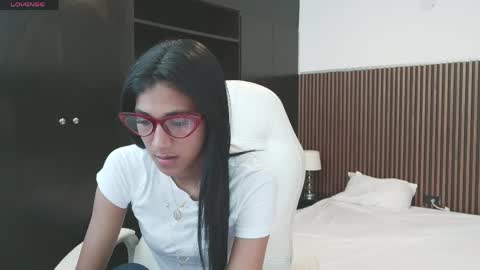 Freyja  online show from 4, 4, 2026