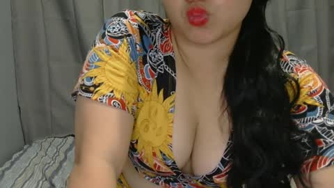 Snapshot of fhwilloughbyxx chatting on 7, 4, 2026 fhwilloughbyxx online show from 7, 4, 2026
