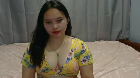 Snapshot of fhwilloughbyxx chatting on 10, 4, 2026 fhwilloughbyxx online show from 10, 4, 2026