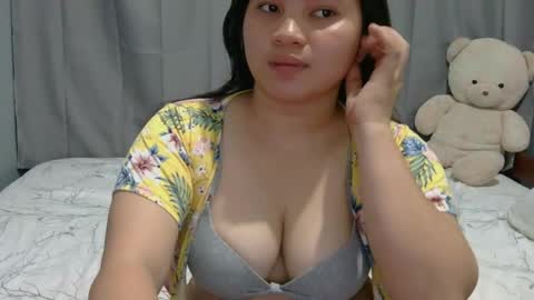 Snapshot of fhwilloughbyxx chatting on 23, 4, 2026 fhwilloughbyxx online show from 23, 4, 2026