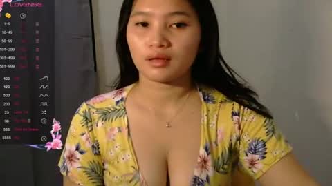 Snapshot of fhwilloughbyxx chatting on 4, 7, 2026 fhwilloughbyxx online show from 4, 7, 2026