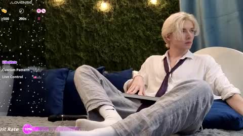 Thomas online show from 23, 11, 2025