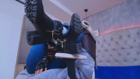 Snapshot of fieramadame chatting on 2, 10, 2025 online show from 2, 10, 2025